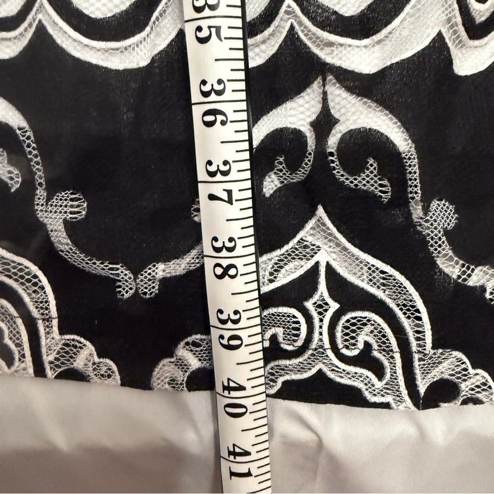 Rabbit Rabbit Rabbit Black & White Sleeveless Patterned Midi Dress - Picture 3 of 6